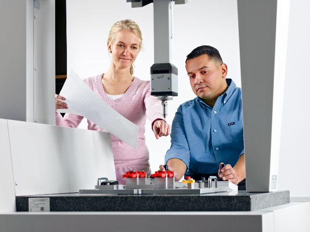 三坐標測量設(shè)備 三坐標測量設(shè)備